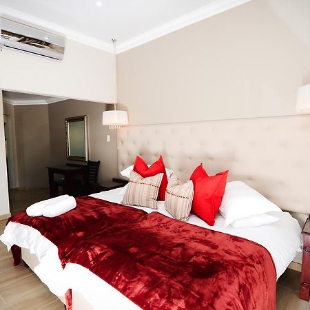 Abella Bed And Breakfast Vryburg Bagian luar foto