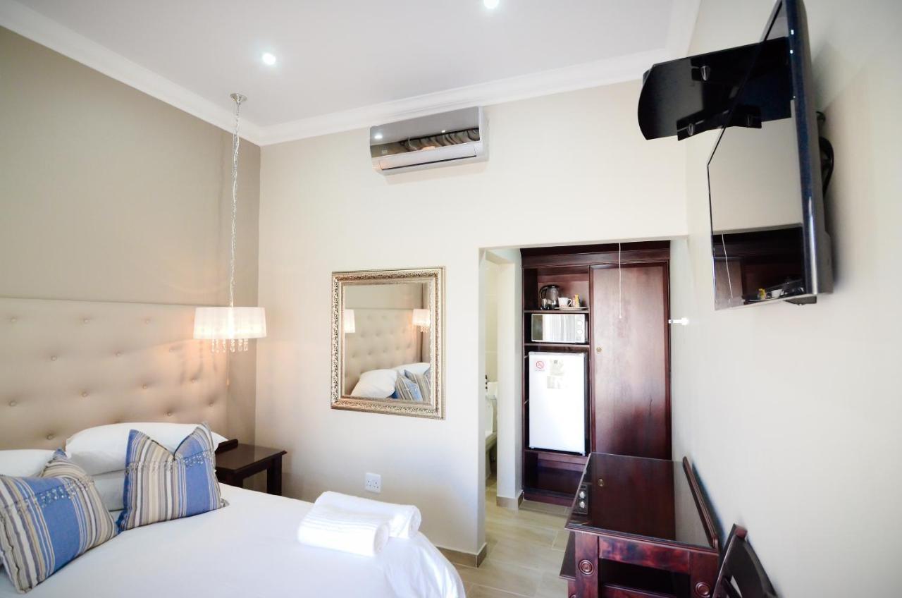 Abella Bed And Breakfast Vryburg Bagian luar foto