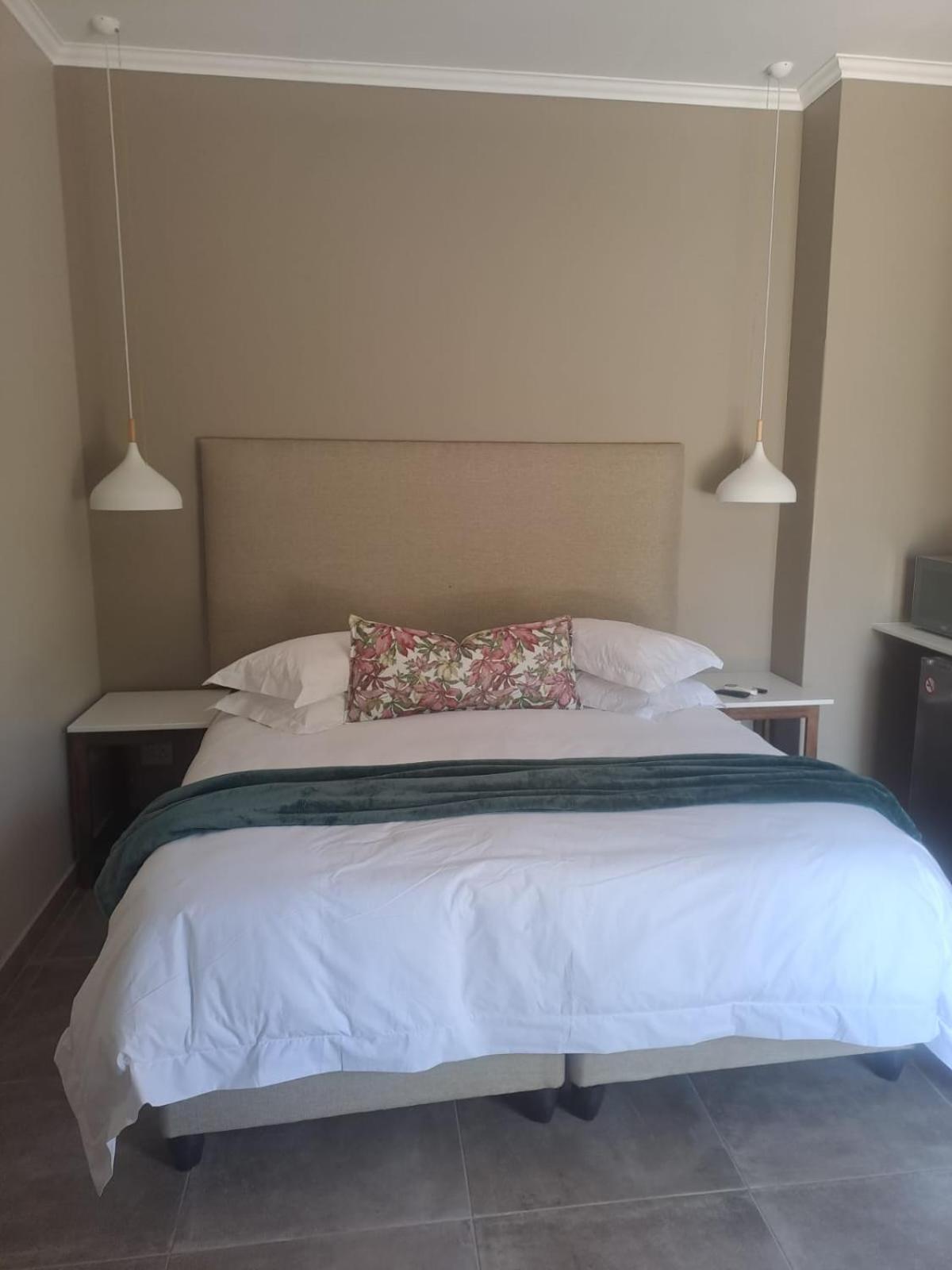 Abella Bed And Breakfast Vryburg Bagian luar foto