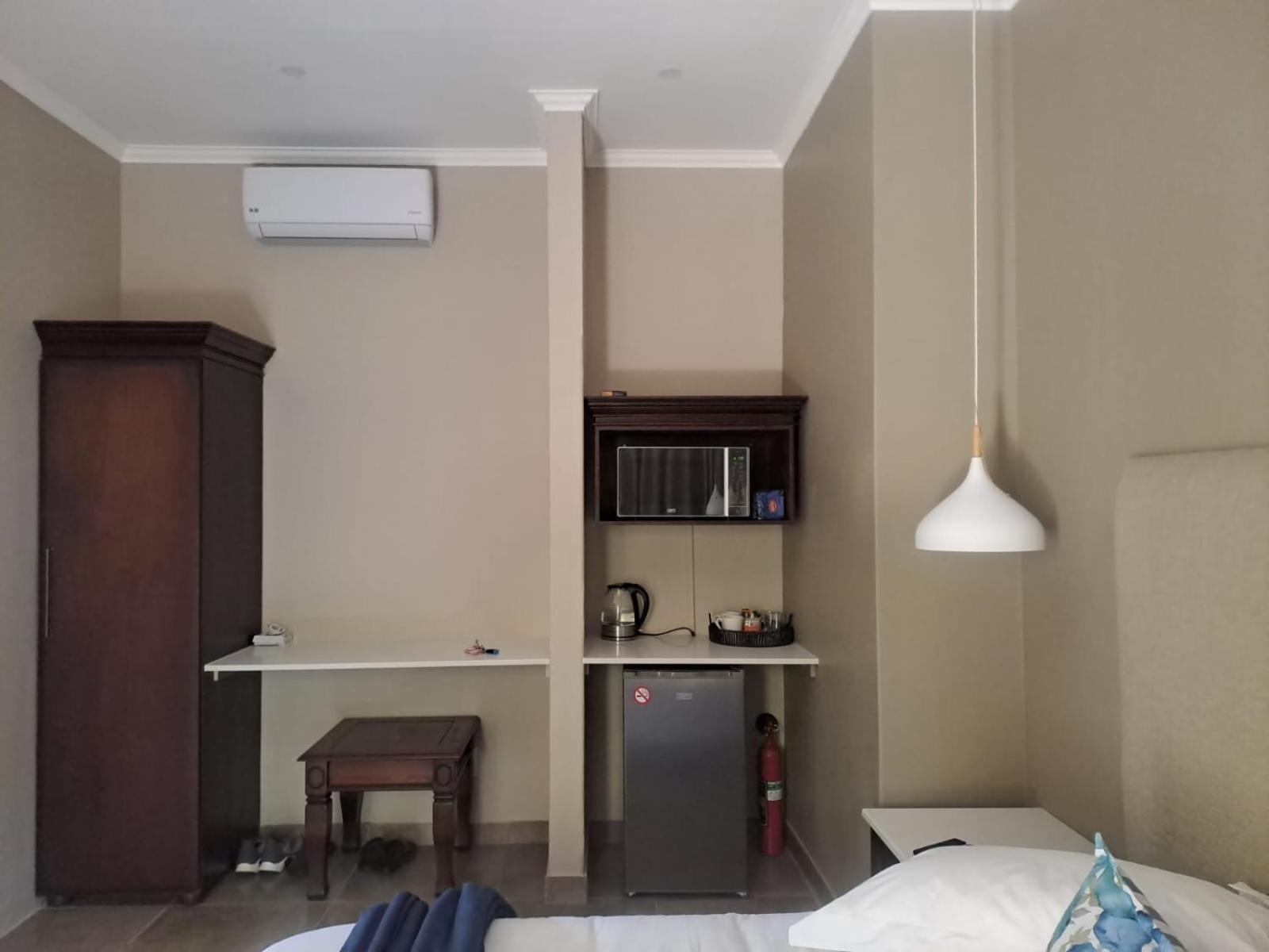 Abella Bed And Breakfast Vryburg Bagian luar foto