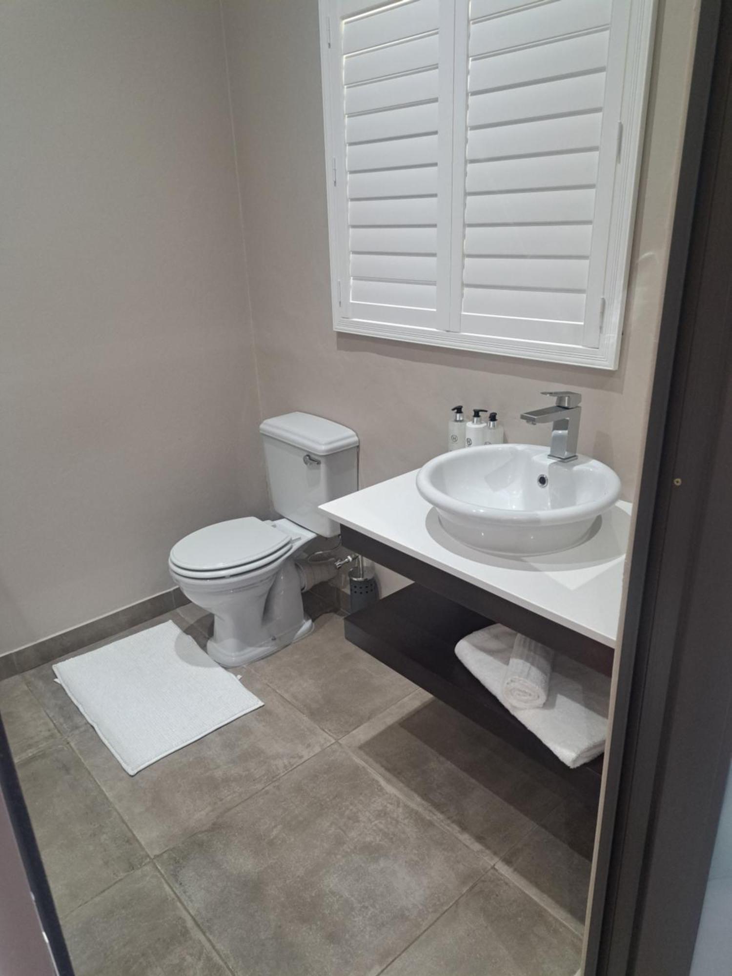 Abella Bed And Breakfast Vryburg Bagian luar foto