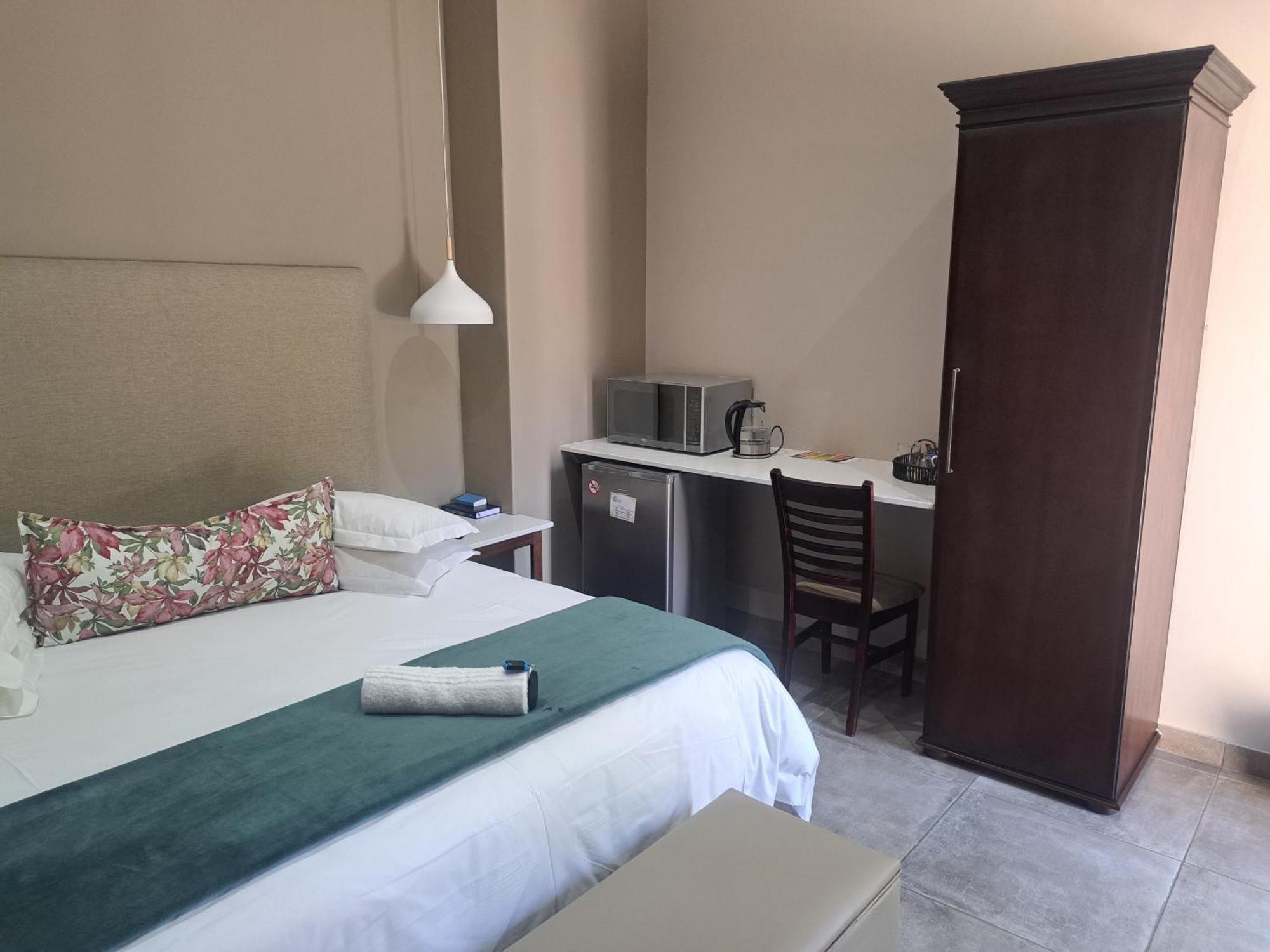 Abella Bed And Breakfast Vryburg Bagian luar foto