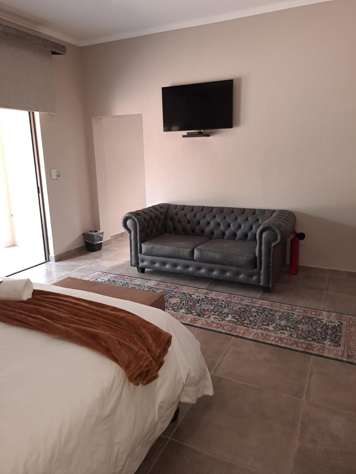 Abella Bed And Breakfast Vryburg Bagian luar foto