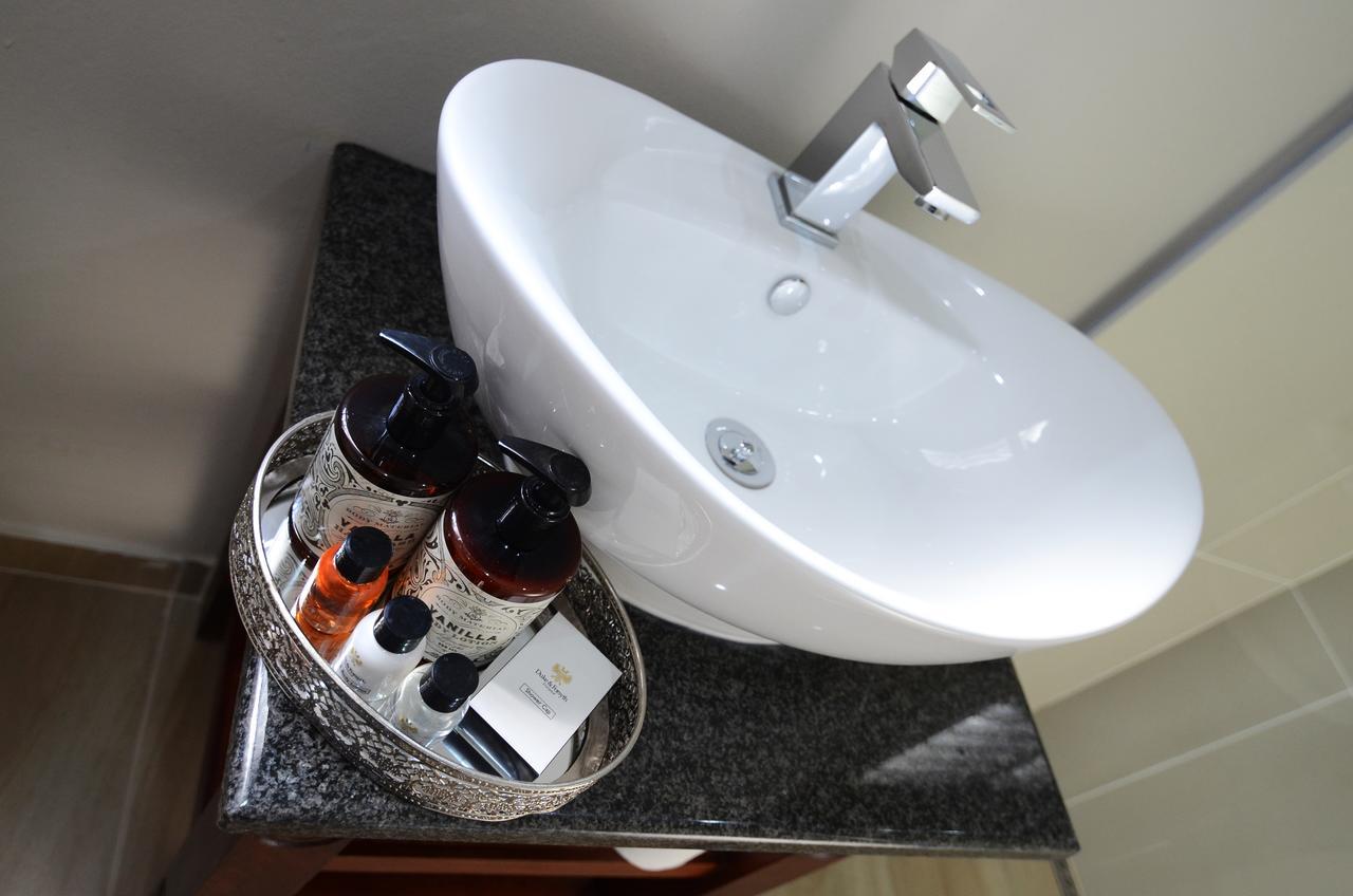 Abella Bed And Breakfast Vryburg Bagian luar foto