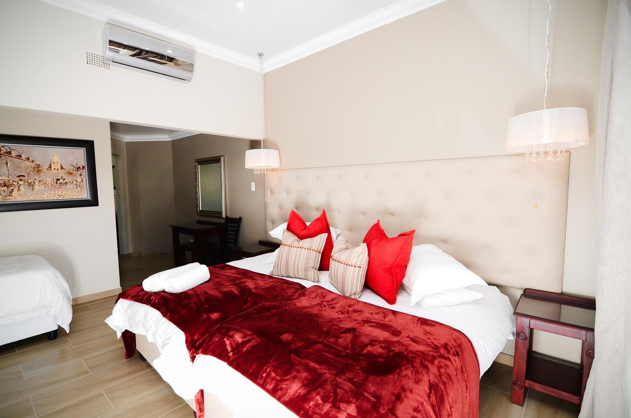 Abella Bed And Breakfast Vryburg Bagian luar foto